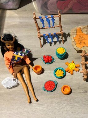 Vintage Pocahontas Doll Playset – Accessories Included